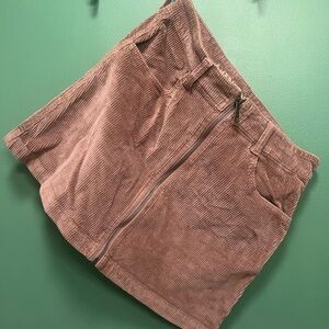 American Eagle Corduroy Mauve Skirt size 8